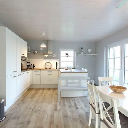 Ankerplatz Vermietung Im Ostseebad בית נופש *